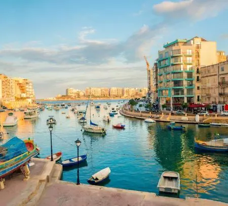 Appartement Thirtynine Sunlit Very Close To Balluta Bay Sliema