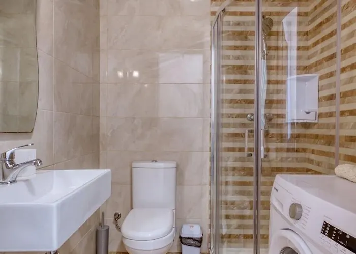 Apartment Thirtynine Sunlit Very Close To Balluta Bay Sliema