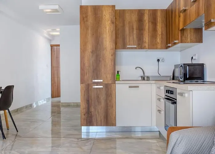 Apartment Thirtynine Sunlit Very Close To Balluta Bay