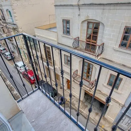 Apartmán Thirtynine Sunlit Very Close To Balluta Bay Sliema